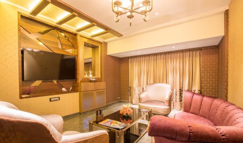Hotel Peninsula Redpine Мумбай Екстериор снимка